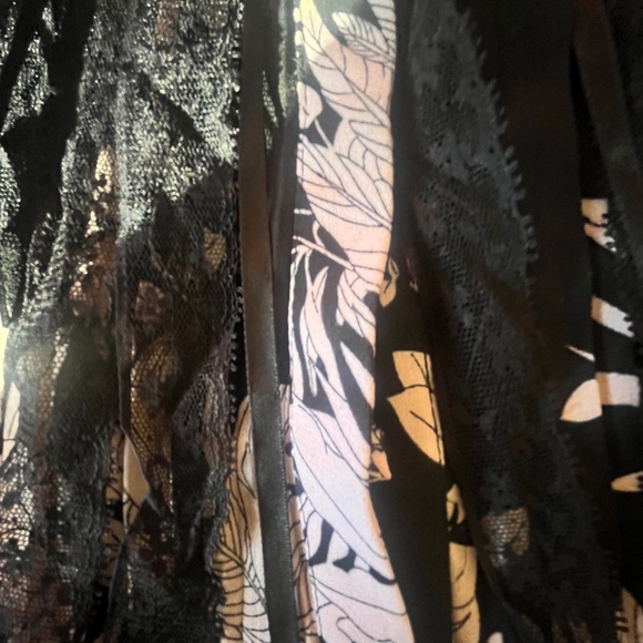 Rag Cie Bohemian Button blouse Black with Pink floral print Bell sleeves - Picture 5 of 10